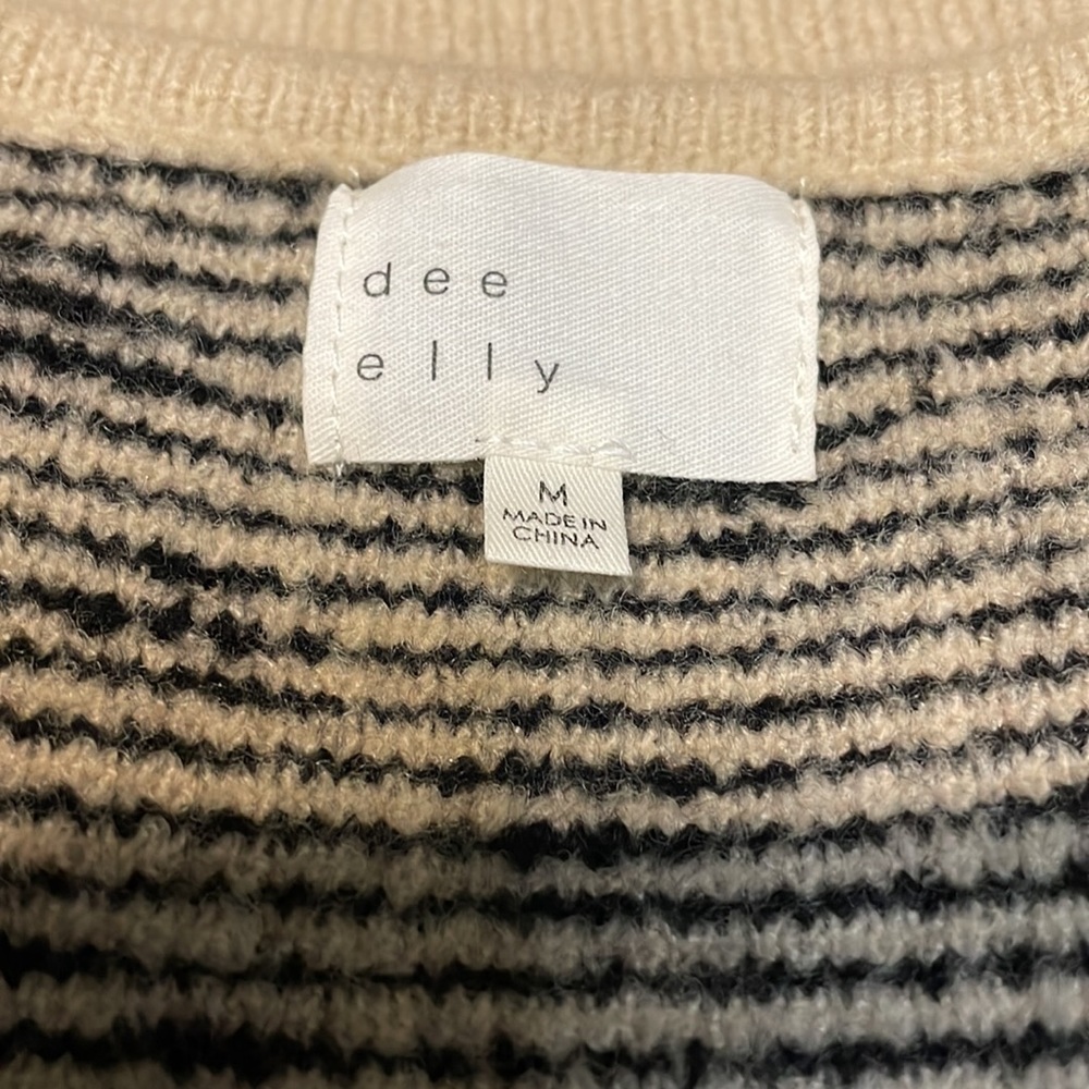 DEE ELLY COLD BLOUSE SIZE M - Picture 14 of 16